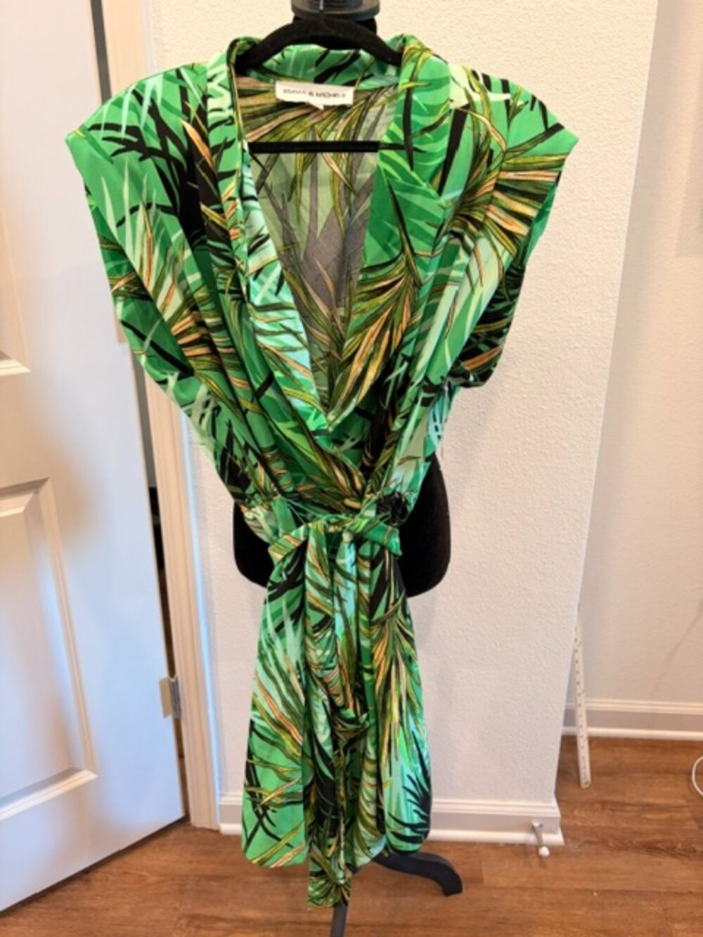 Women's XL Jungle Print romper with belt